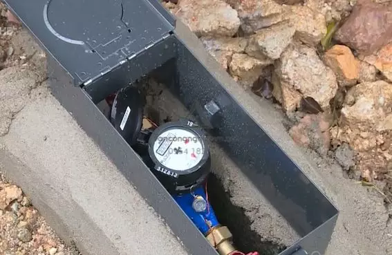 Lắp đặt hộp bảo vệ đồng hồ đo nước